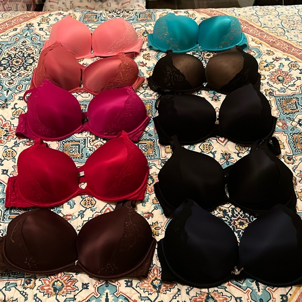 Ambrielle Plunge Full Figure Push-Up Bras - 42D (Set of 10)